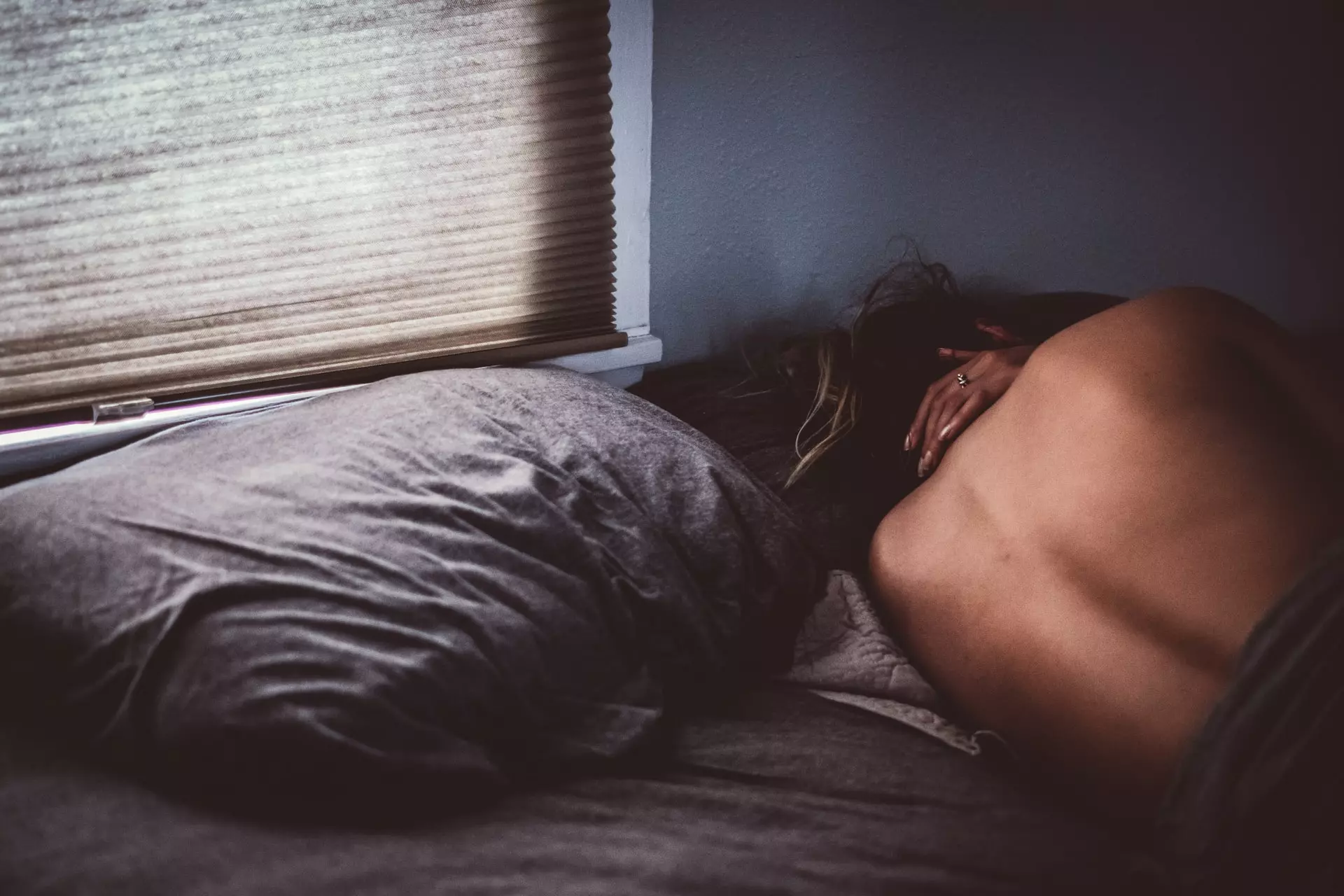 types of bug bites while sleeping